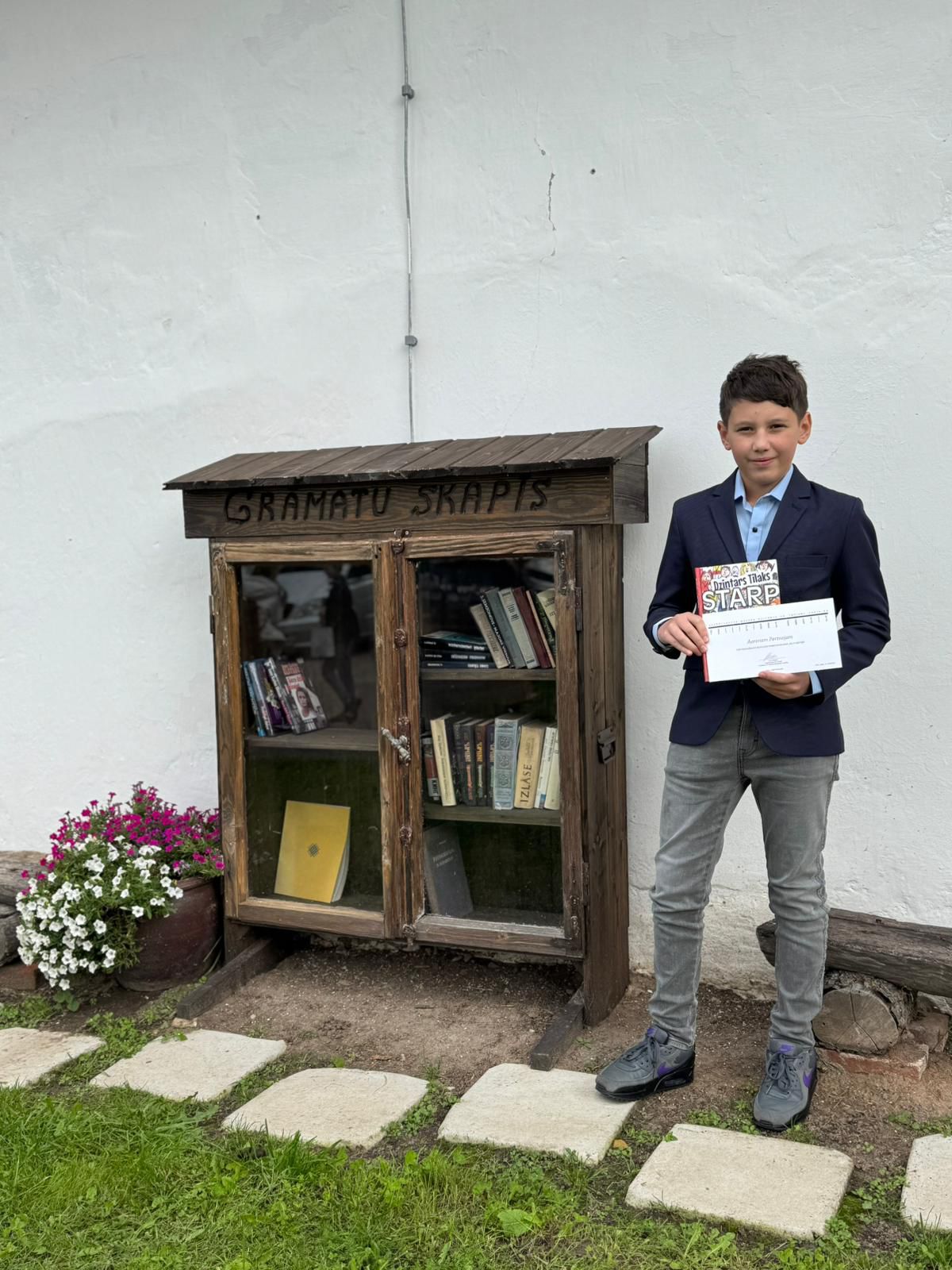 PATEICĪBAS RAKSTS A.PORTNOJAM (7.A) SKATUVES RUNAS KONKURSĀ