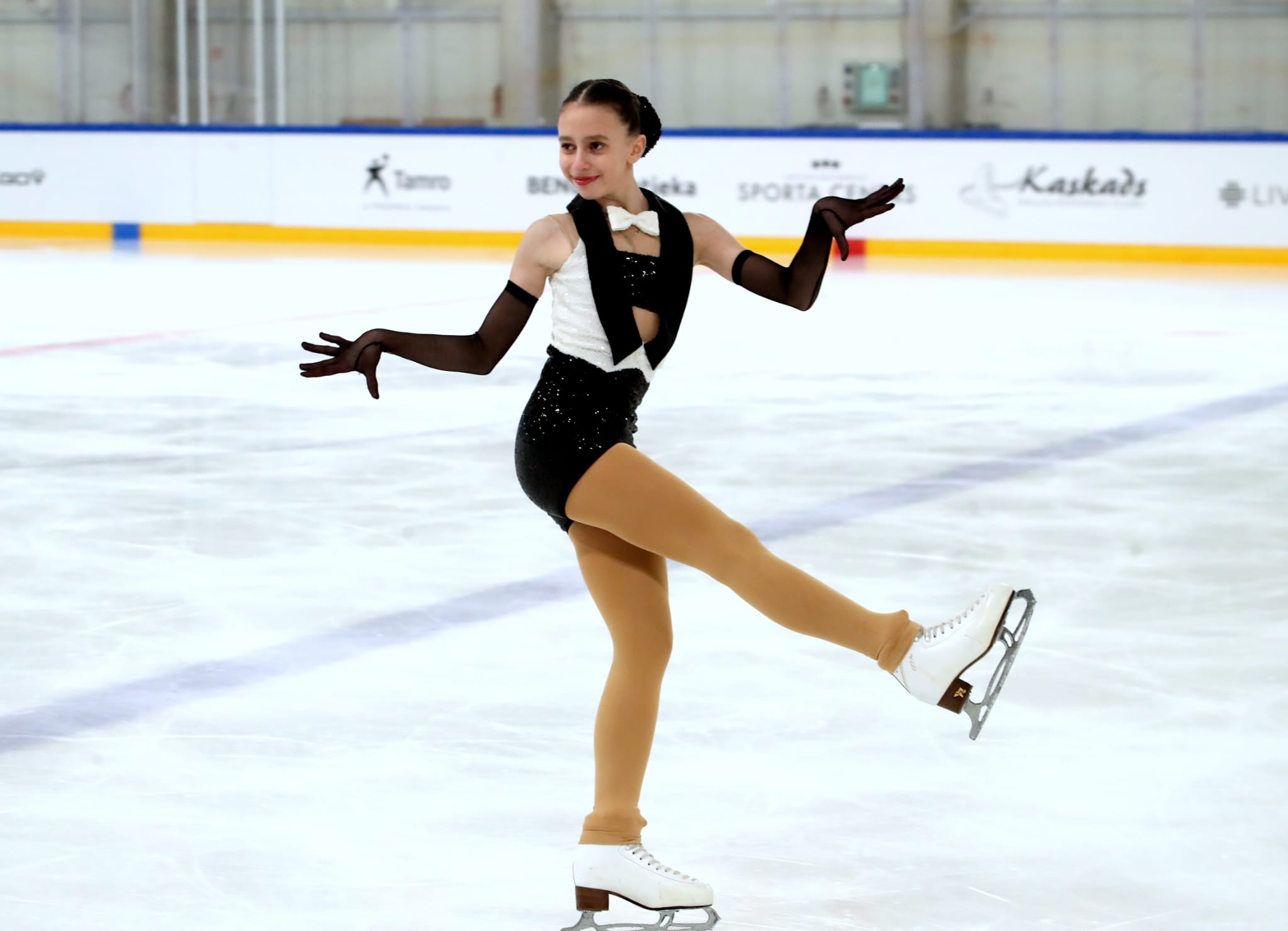 J. SAULEVIČA - 1.VIETA STARPTAUTISKAJĀ DAIĻSLIDOŠANAS KONKURSĀ