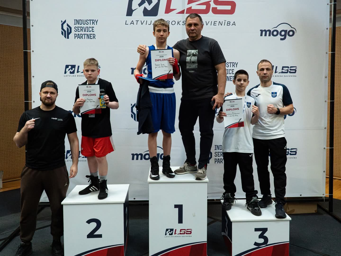 DŽAVIDANAM MUHTAROVAM (7.C) - UZVARA BOKSA TURNĪRĀ RĪGĀ UN 3.VIETA LATVIJAS ČEMPIONĀTĀ